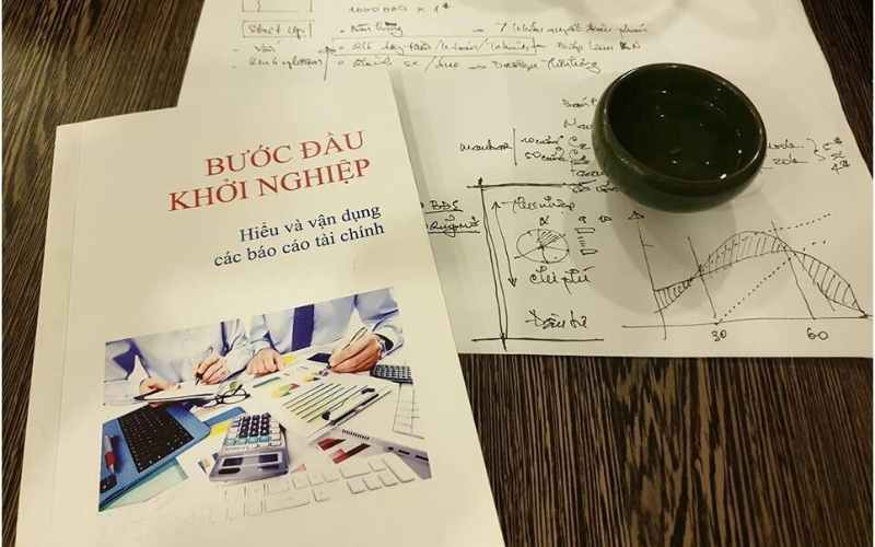 4 cuốn sách tài chính giúp bạn phát triển doanh nghiệp hiệu quả 4 cuốn sách tài chính giúp bạn phát triển doanh nghiệp hiệu quả